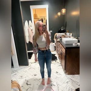 Abercrombie & Fitch 24/00 high rise slim jeans